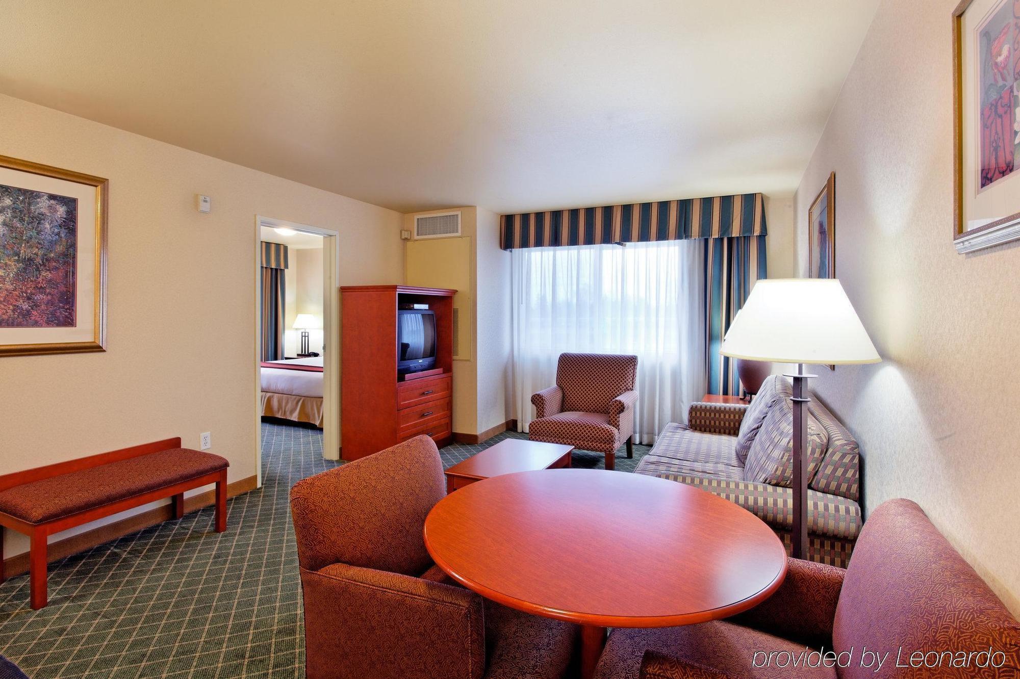Holiday Inn Express Hotel & Suites Everett By Ihg Habitación foto